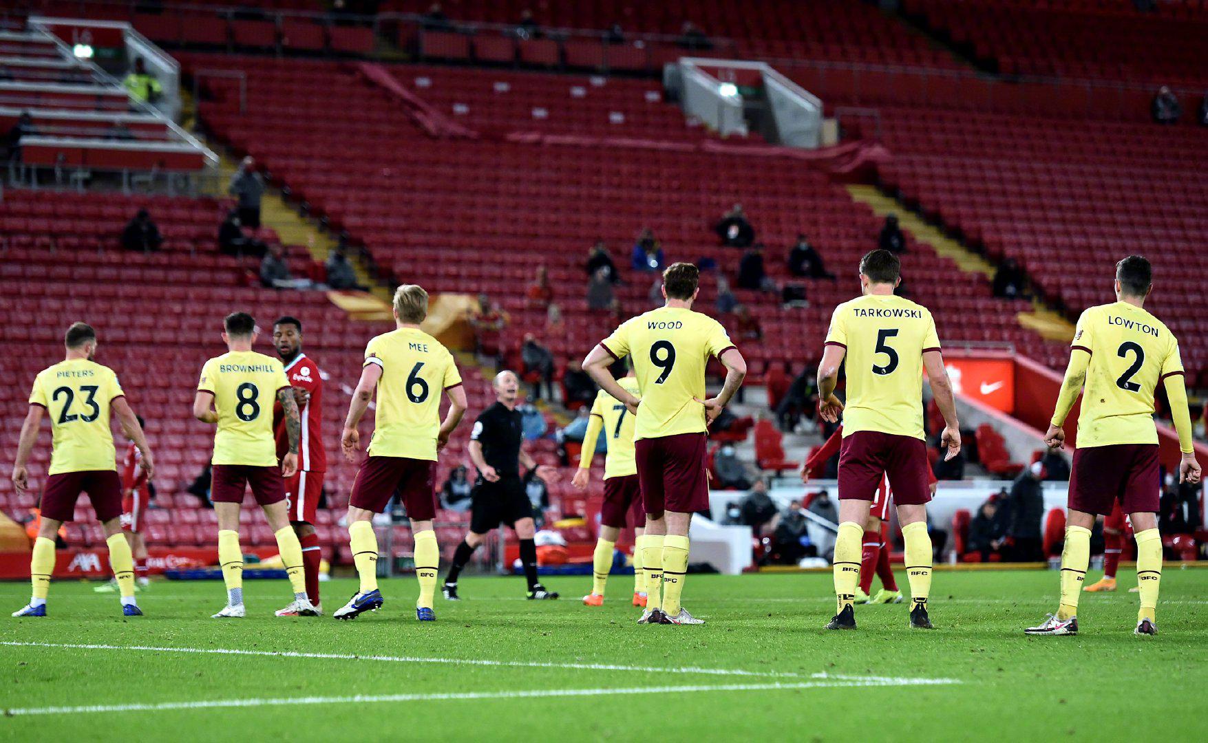 在一记角球 在一记角球